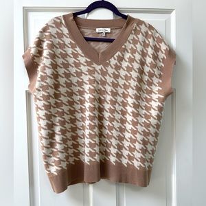 Vici herringbone sweater vest. Size medium. Exclusive “Vici by Amber” launch